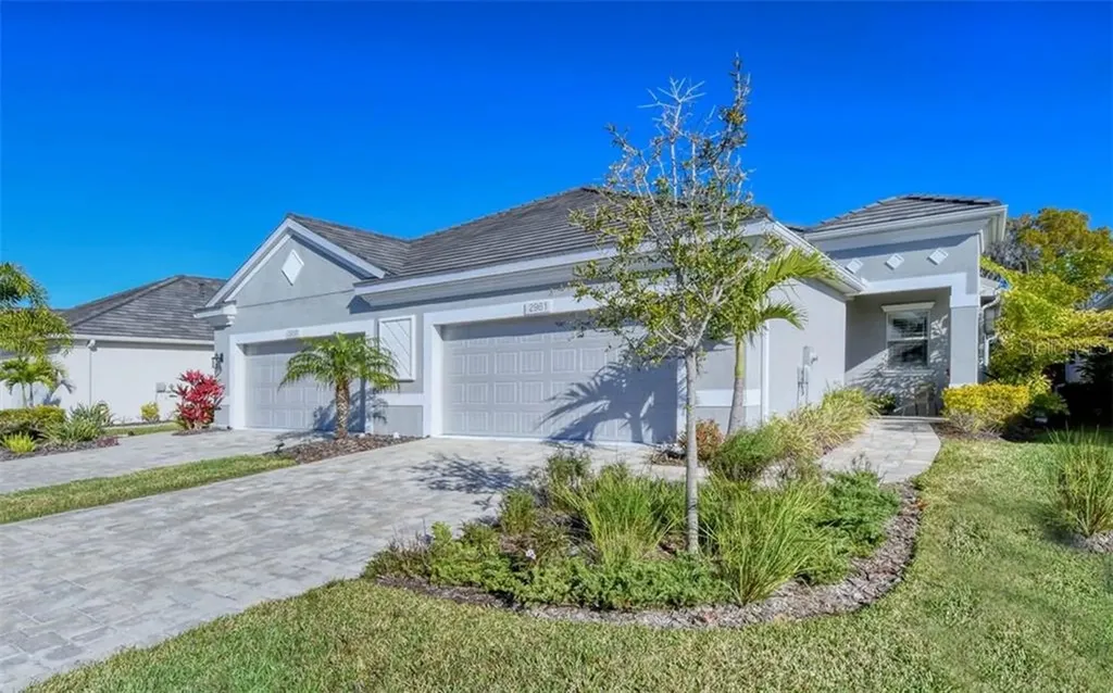2961 Trustee Avenue Sarasota FL 34243