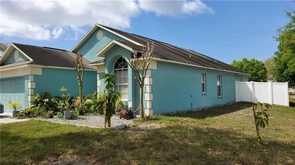 12903 Kings Lake Drive Gibsonton FL 33534