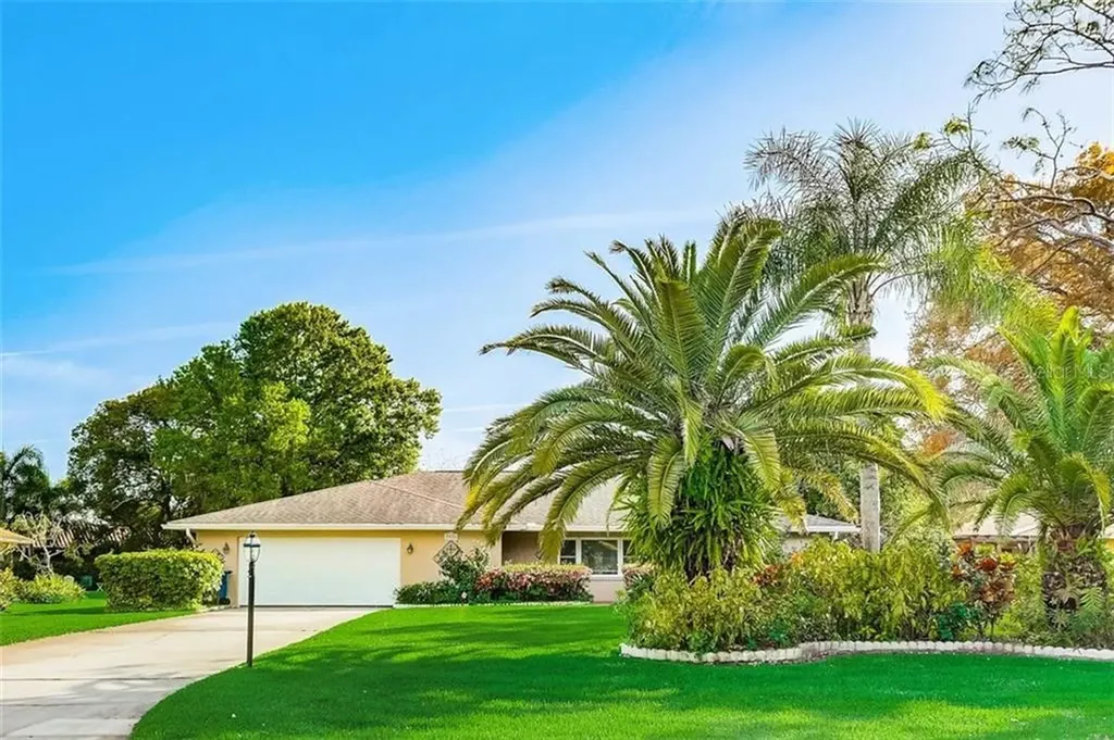 7931 Cypress Lake Drive Sarasota FL 34243