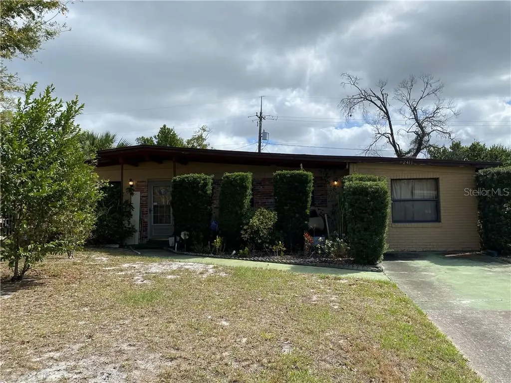 2411 Kingsland Avenue Orlando FL 32808