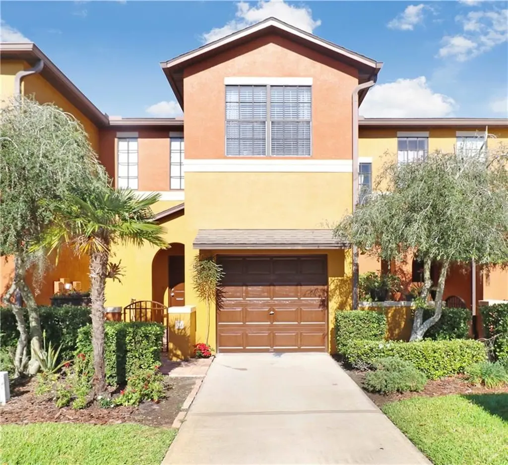 1040 Blackwater Drive Wesley Chapel FL 33543