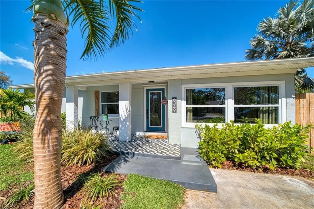 6349 2nd Avenue N St Petersburg FL 33710