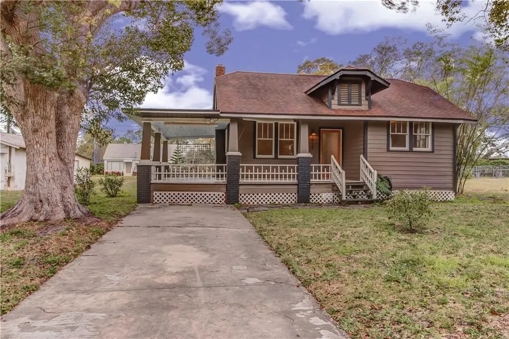 2435 S Elm Avenue Sanford FL 32771