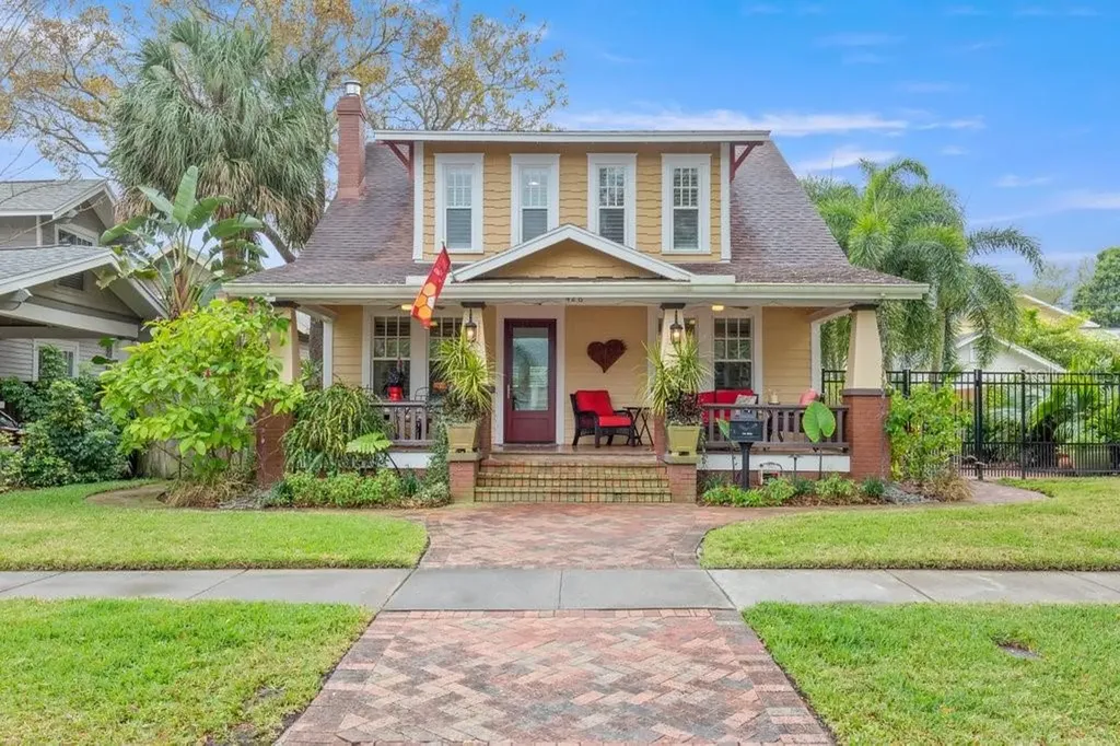 426 14th Avenue NE St Petersburg FL 33701