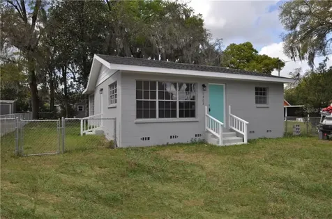 1303 N Orange Street Plant City FL 33563