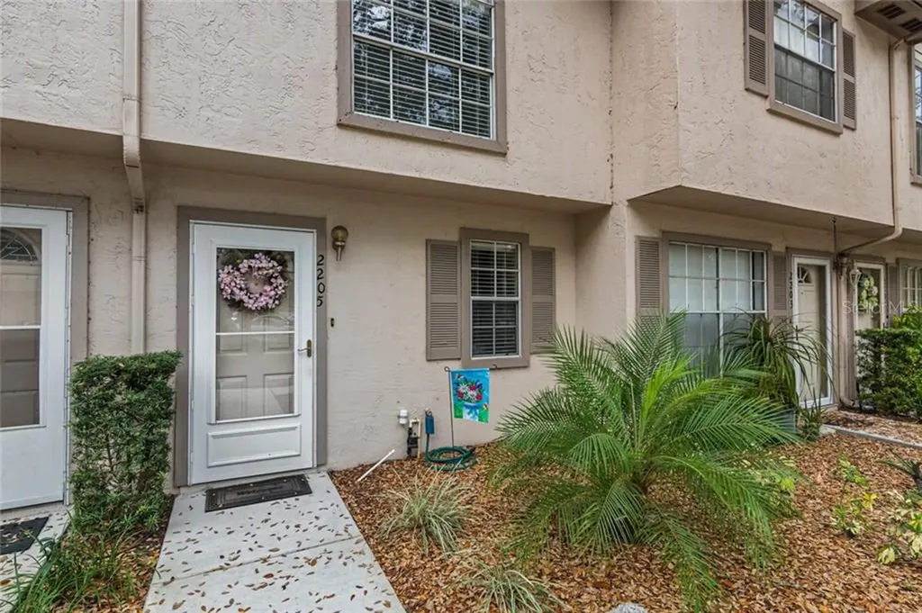 2205 Fletchers Point Circle Tampa FL 33613
