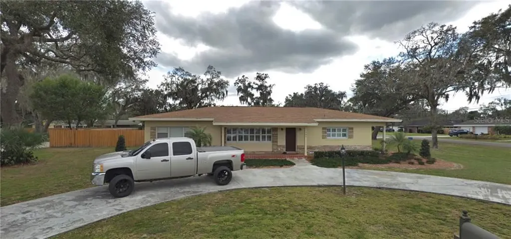 701 W Pinedale Drive Plant City FL 33563