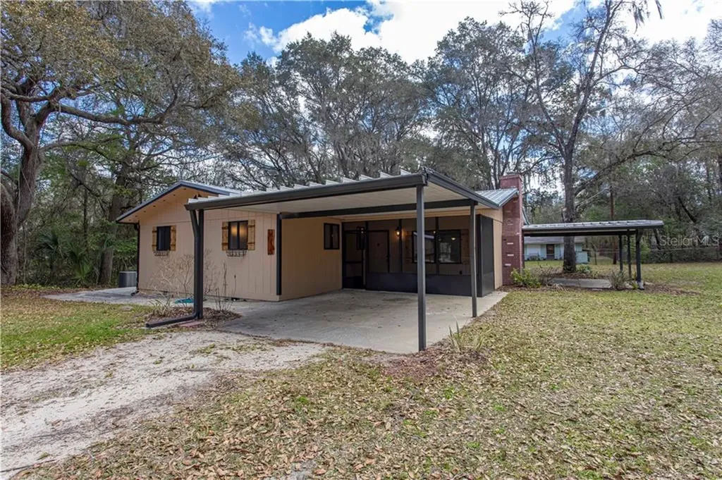 212 Dogwood Drive Interlachen FL 32148