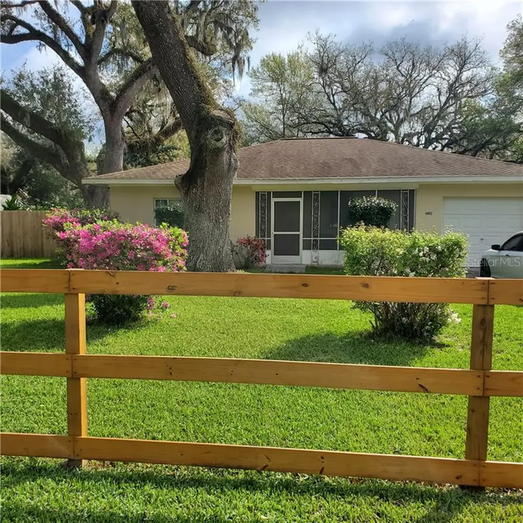 4532 Plum Street Zephyrhills FL 33542