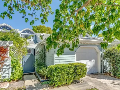 220 S Lincoln Avenue Tampa FL 33609