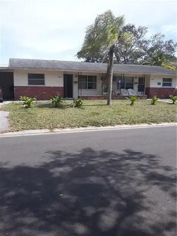 9305 5th Street N St Petersburg FL 33702
