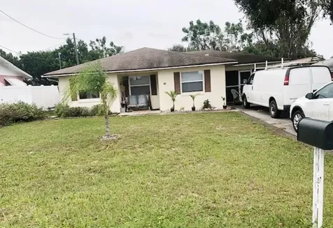 10 Lynne Lane Frostproof FL 33843
