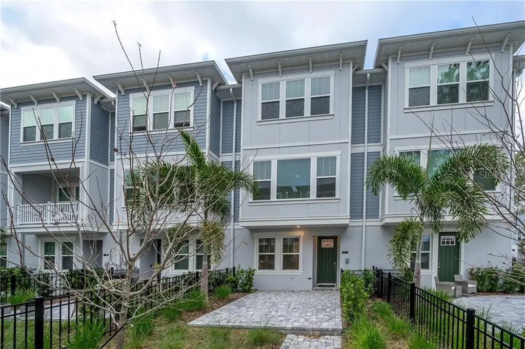 203 S Tampania Avenue Tampa FL 33609