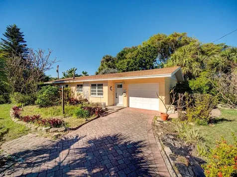 597 25th Avenue SE St Petersburg FL 33705