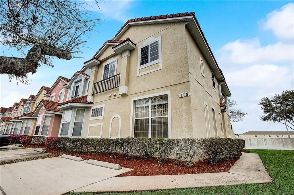 1118 S Beach Circle Kissimmee FL 34746