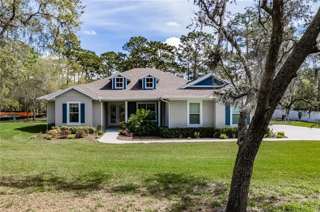 17945 Simmons Road Lutz FL 33548