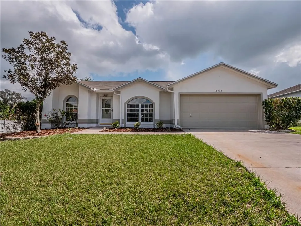 8033 Apple Blossom Drive Lakeland FL 33810