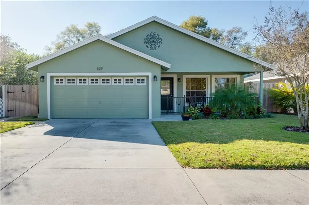 629 4th Avenue N Safety Harbor FL 34695