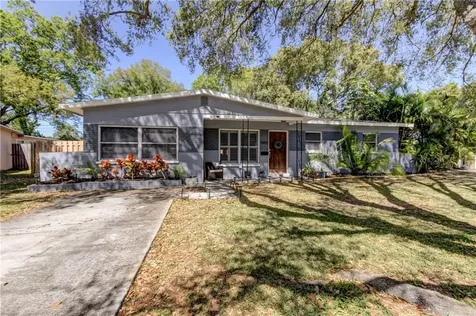 5413 13th Avenue N St Petersburg FL 33710