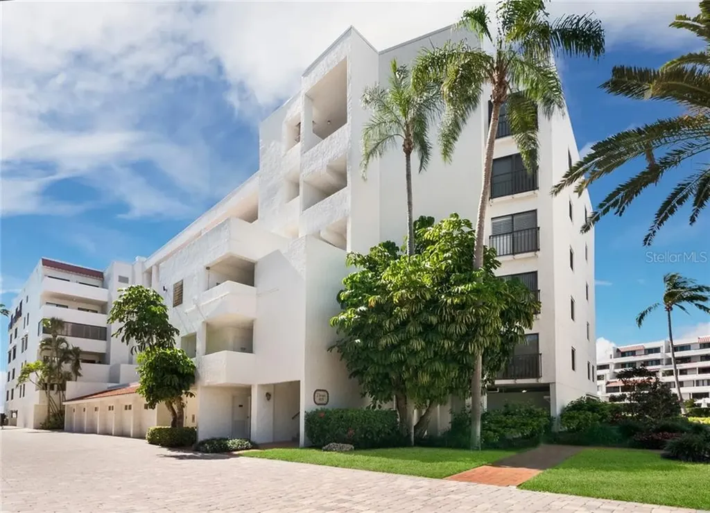 1425 Gulf Of Mexico Drive Longboat Key FL 34228