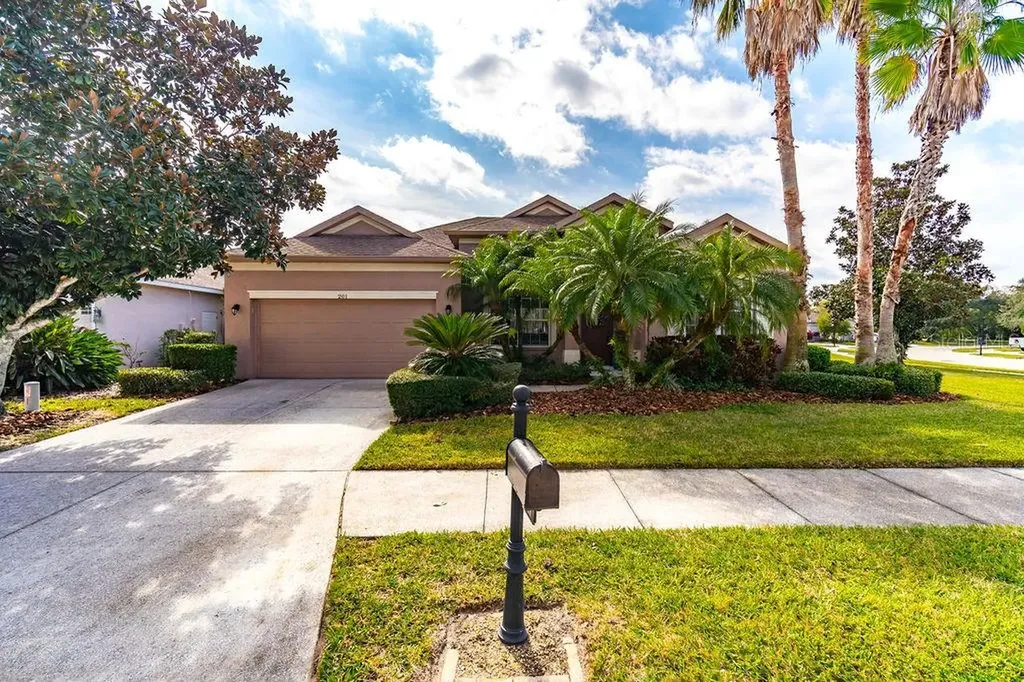 201 Londonderry Drive Sarasota FL 34240