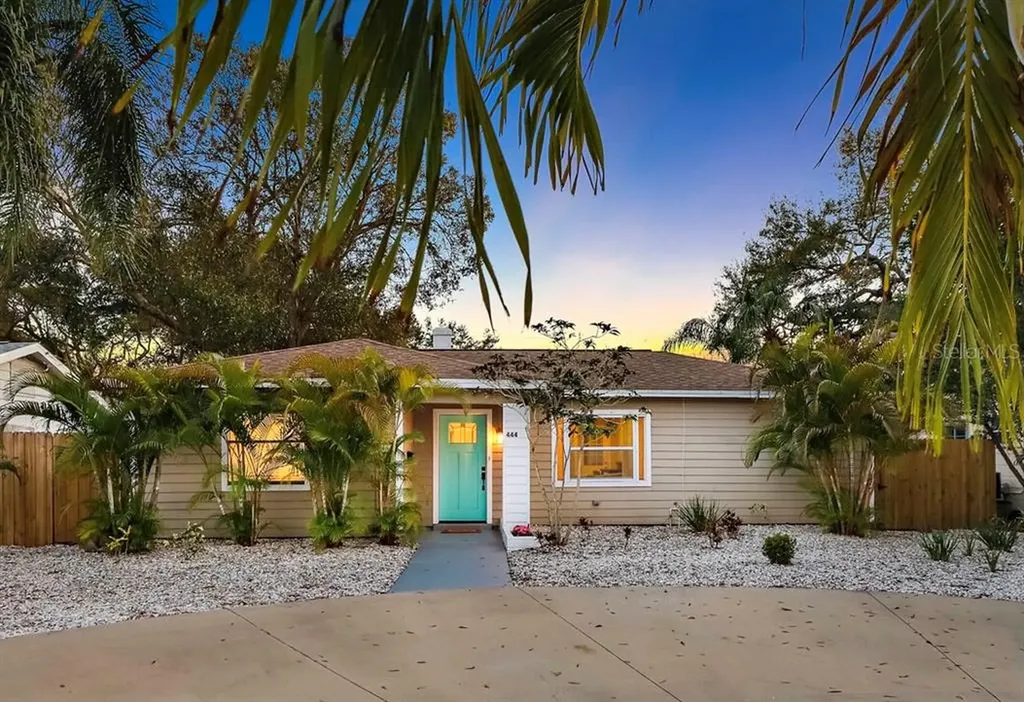 444 40th Avenue NE St Petersburg FL 33703