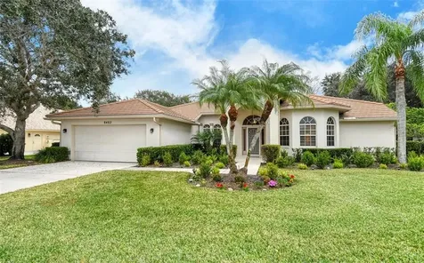 8482 Cypress Hollow Drive Sarasota FL 34238