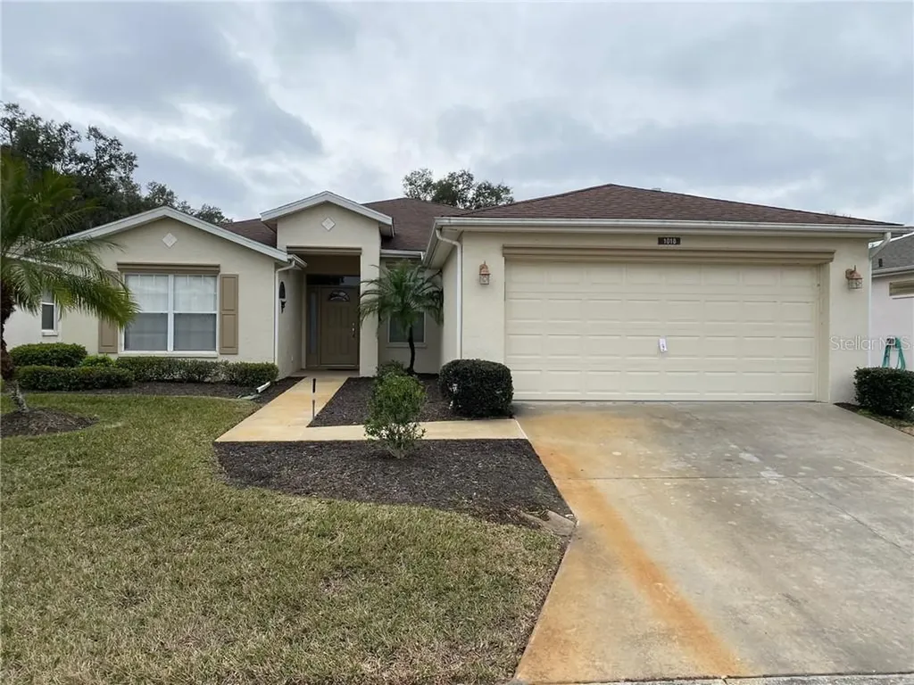 1018 Forest Breeze Path Leesburg FL 34748
