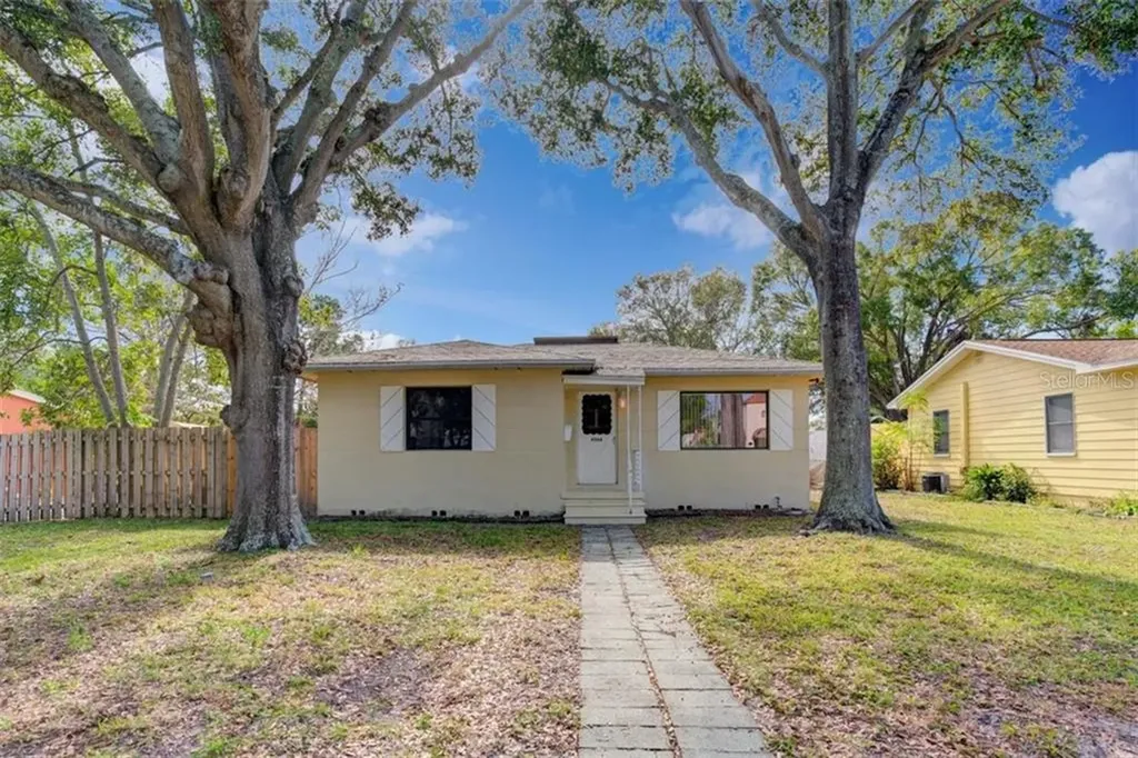 4566 11th Avenue N St Petersburg FL 33713