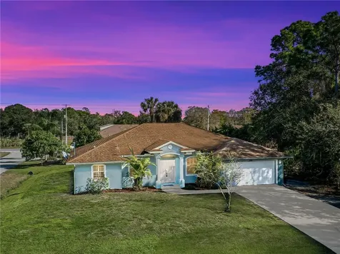 4276 Eagle Pass Street North Port FL 34286