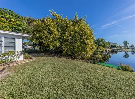 6512 Malaluka Road North Port FL 34287