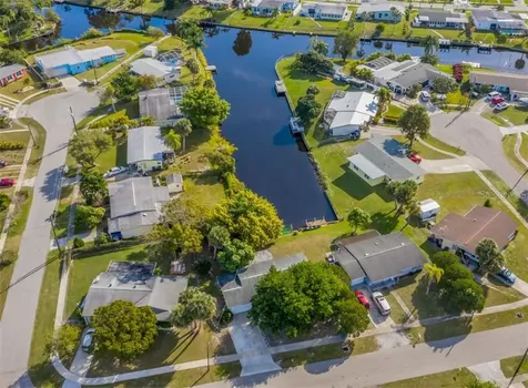 6512 Malaluka Road North Port FL 34287