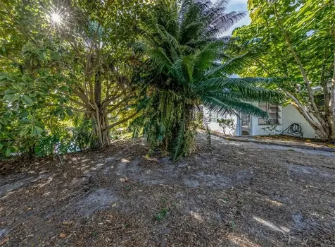 6512 Malaluka Road North Port FL 34287