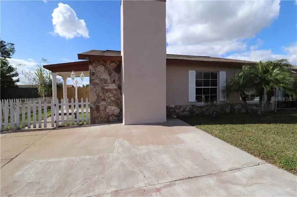 1205 Coolmont Drive Brandon FL 33511