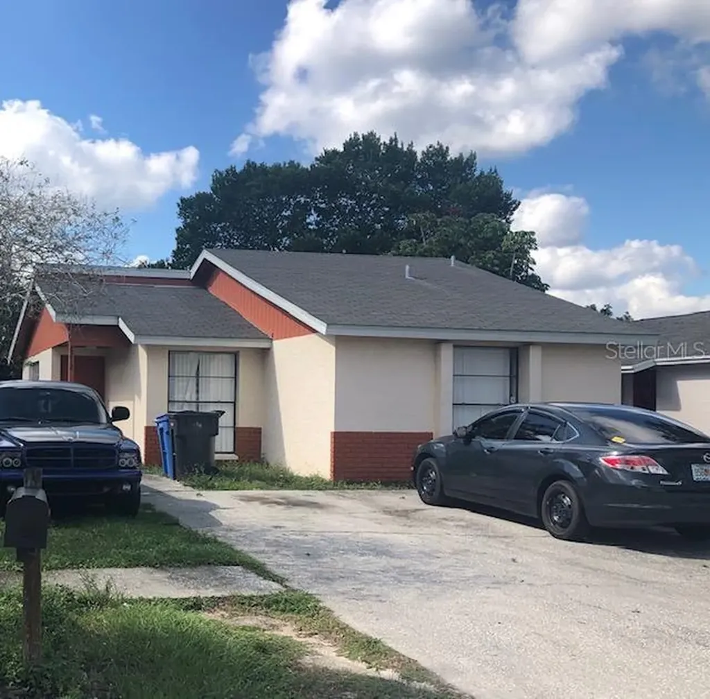 8212 Ravencroft Drive Tampa FL 33615