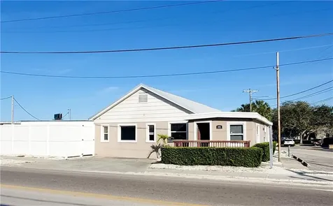 1915 13th Avenue N St Petersburg FL 33713