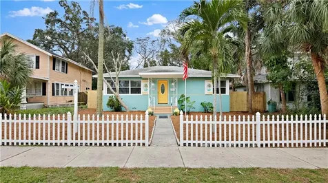 220 20th Avenue S St Petersburg FL 33705