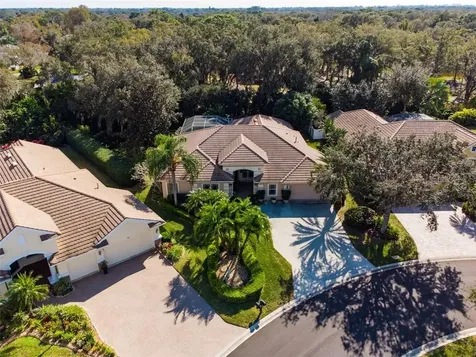 4863 Carrington Circle Sarasota FL 34243