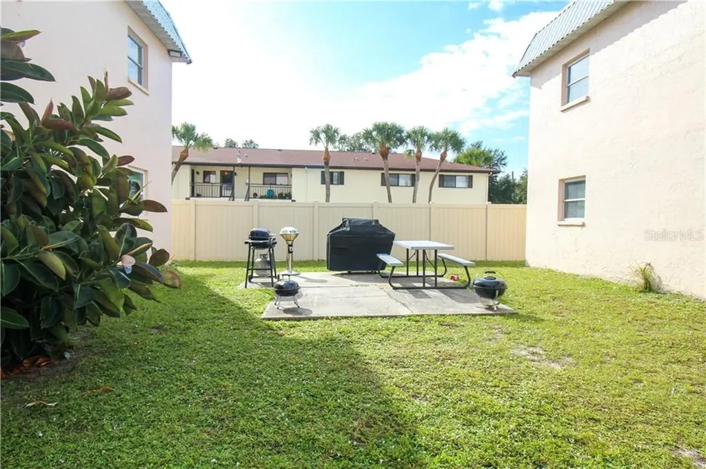 460 Base Avenue E Venice FL 34285
