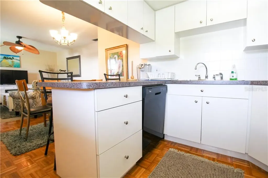 460 Base Avenue E Venice FL 34285