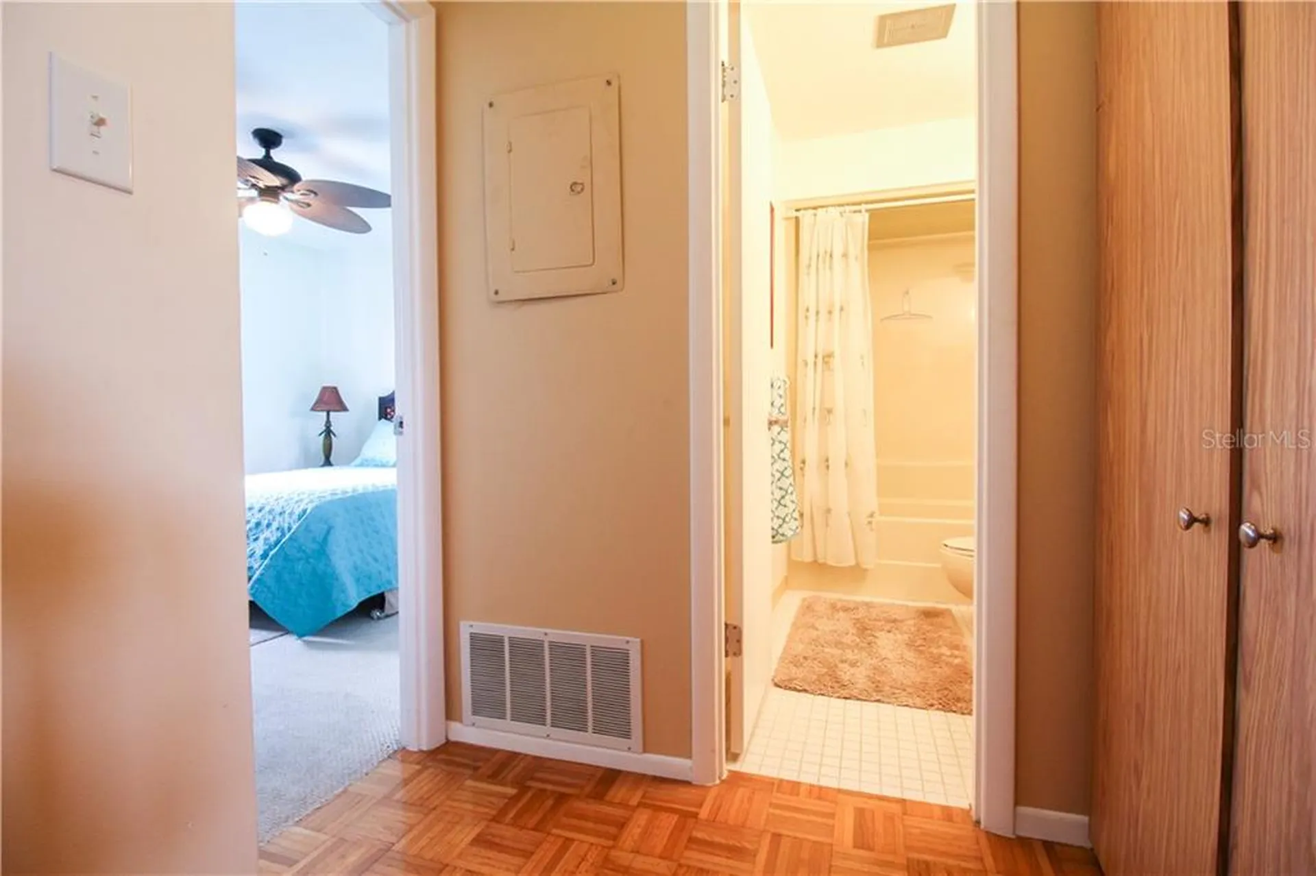 460 Base Avenue E Venice FL 34285