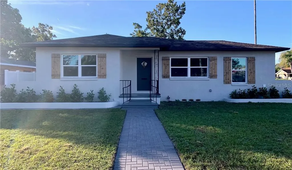 3662 1st Avenue S St Petersburg FL 33711