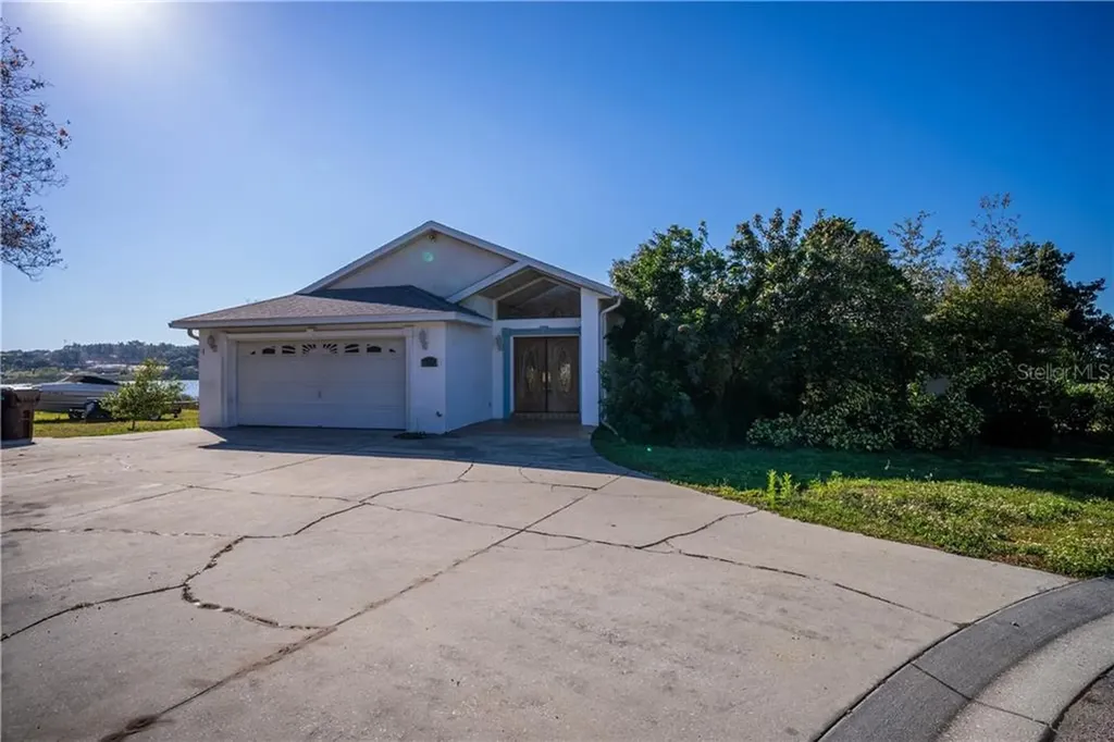 889 Lisa Lane Haines City FL 33844