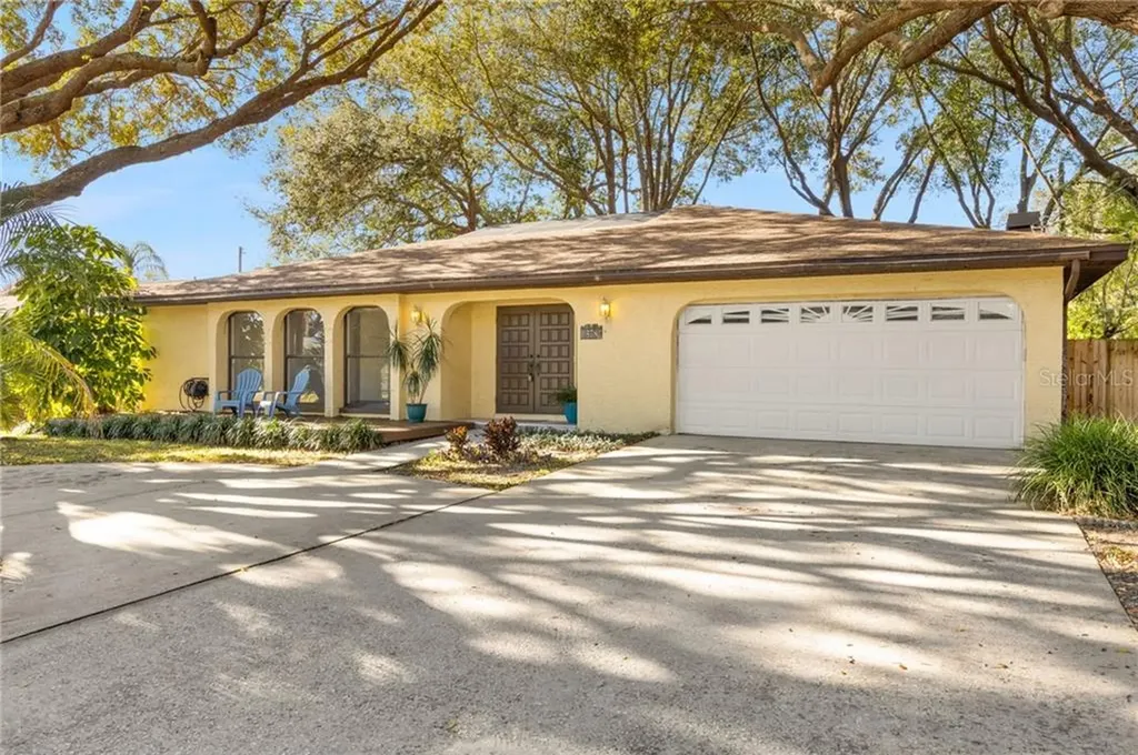 578 Northwest Boulevard N St Petersburg FL 33702