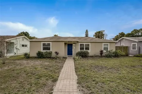 512 40th Avenue NE St Petersburg FL 33703