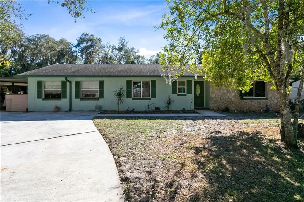 1138 W Euclid Avenue Deland FL 32720