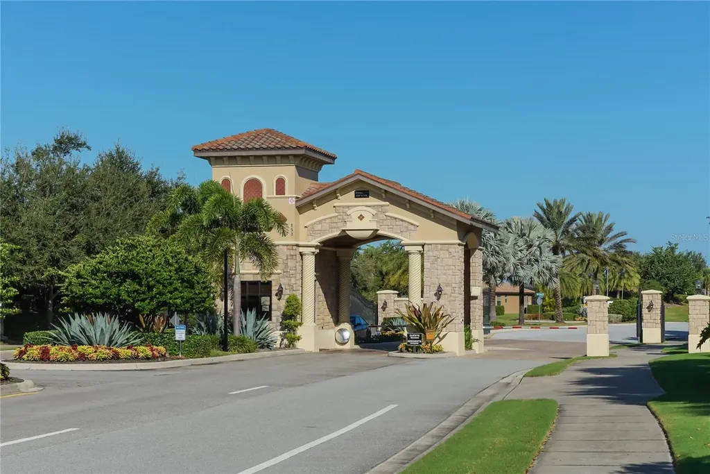 6888 Willowshire Way Bradenton FL 34212