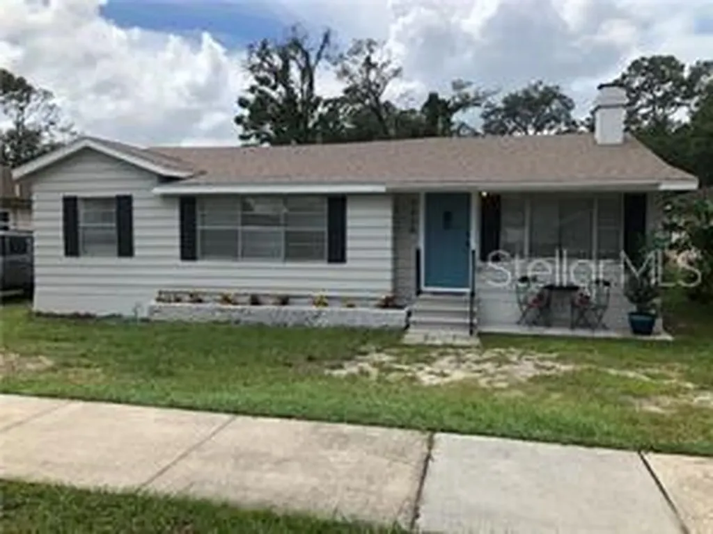 7906 Rose Avenue Orlando FL 32810