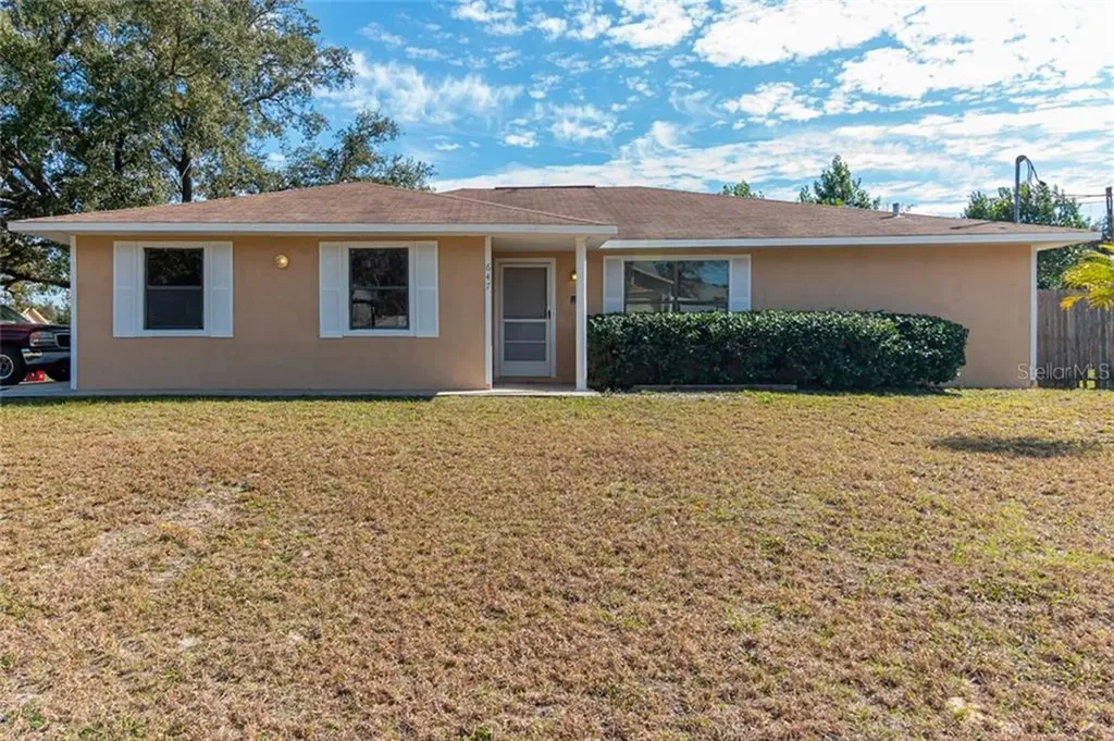 647 Tradewinds Drive Deltona FL 32738