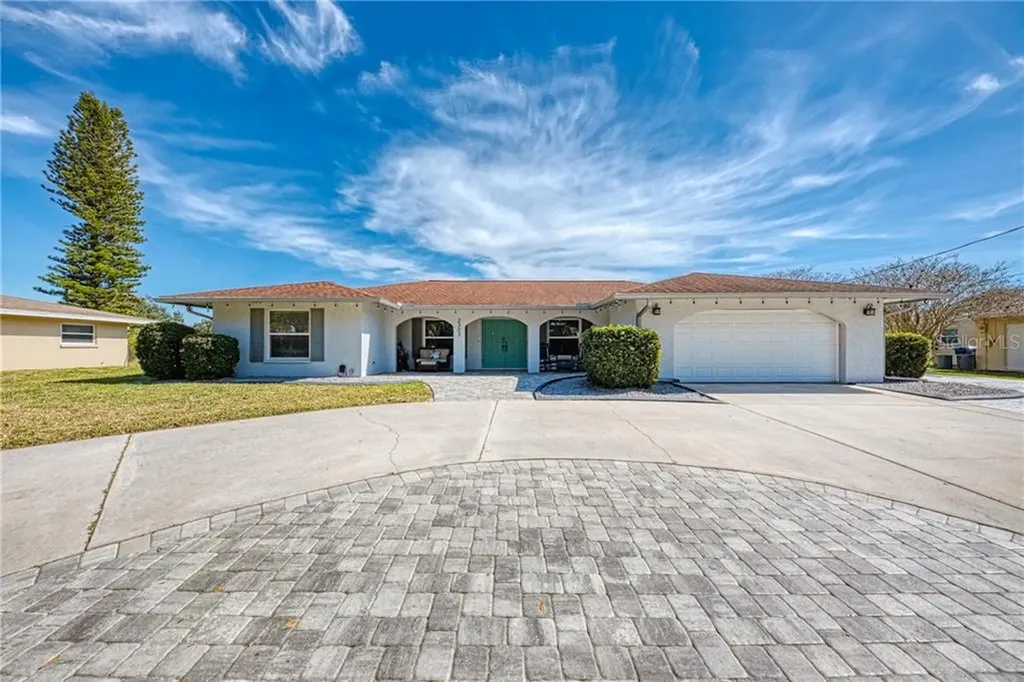 2303 S Brink Avenue Sarasota FL 34239